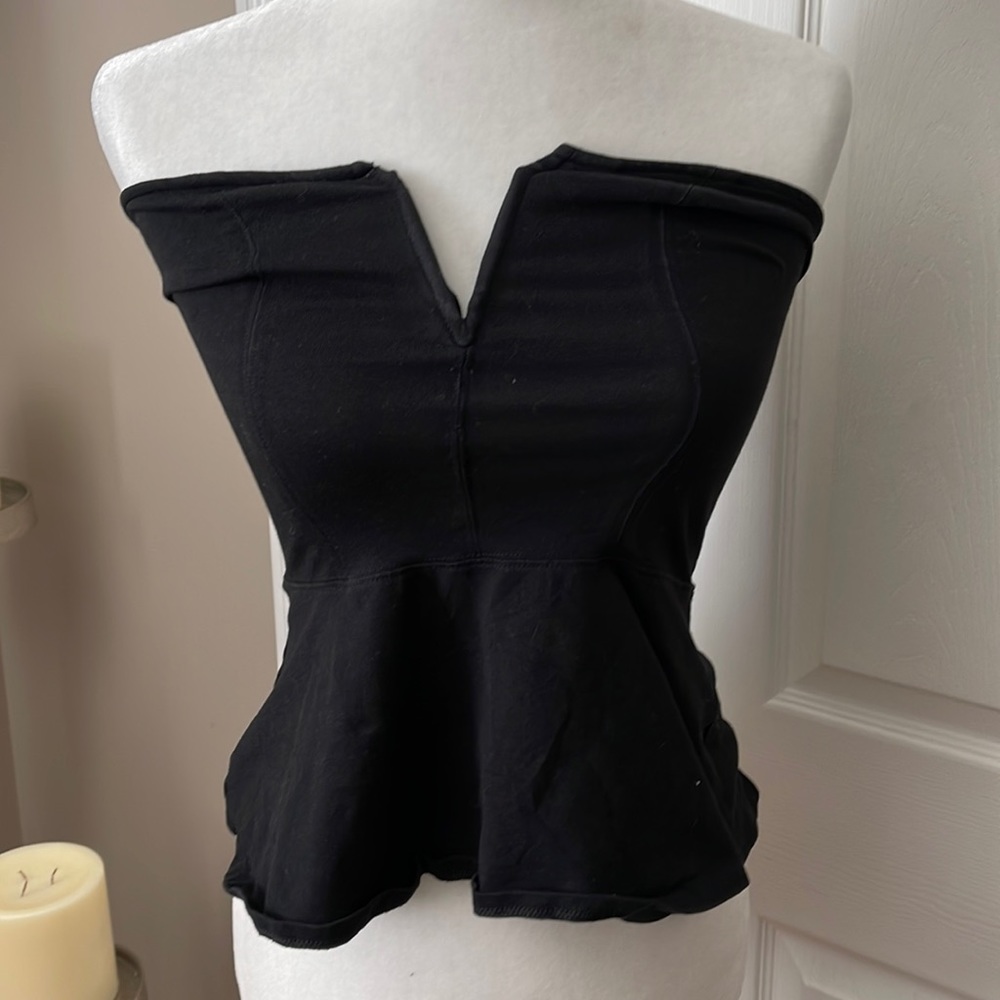 Black simple top.